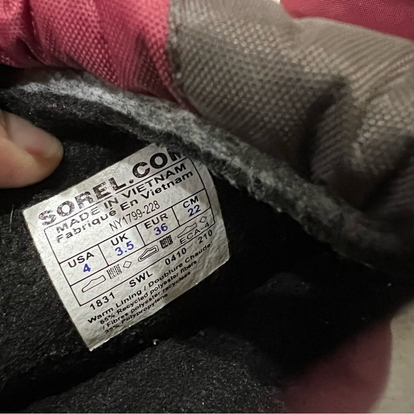 Sorel Youth Snow Winter Boots Kids Size 4 Maroon NY1799-228 Slip On Insulated, - Picture 5 of 15